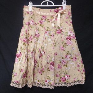 LANCY FROM 25, floral skirt with lined lace trim, size 160/68A, medium, BNWOT